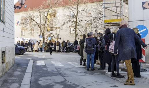 FOTO Zadnji dan Meštrovića: Veliki redovi za ulaz na izložbu