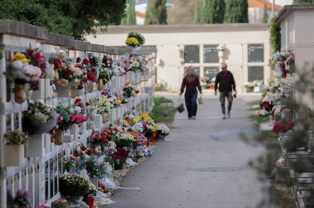 Split: Blagdan Svih svetih i Dušni dan na Lovrincu