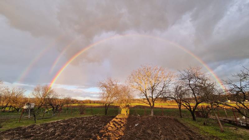 Kakav šou na nebu: Koliko duga vidite na ovoj fotki iz Slavonije?