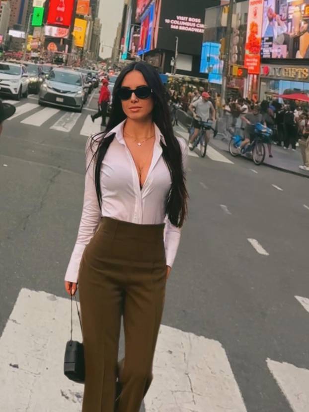 Navijače Intera 'preobratila' je na Milan. Glumila  i u filmovima