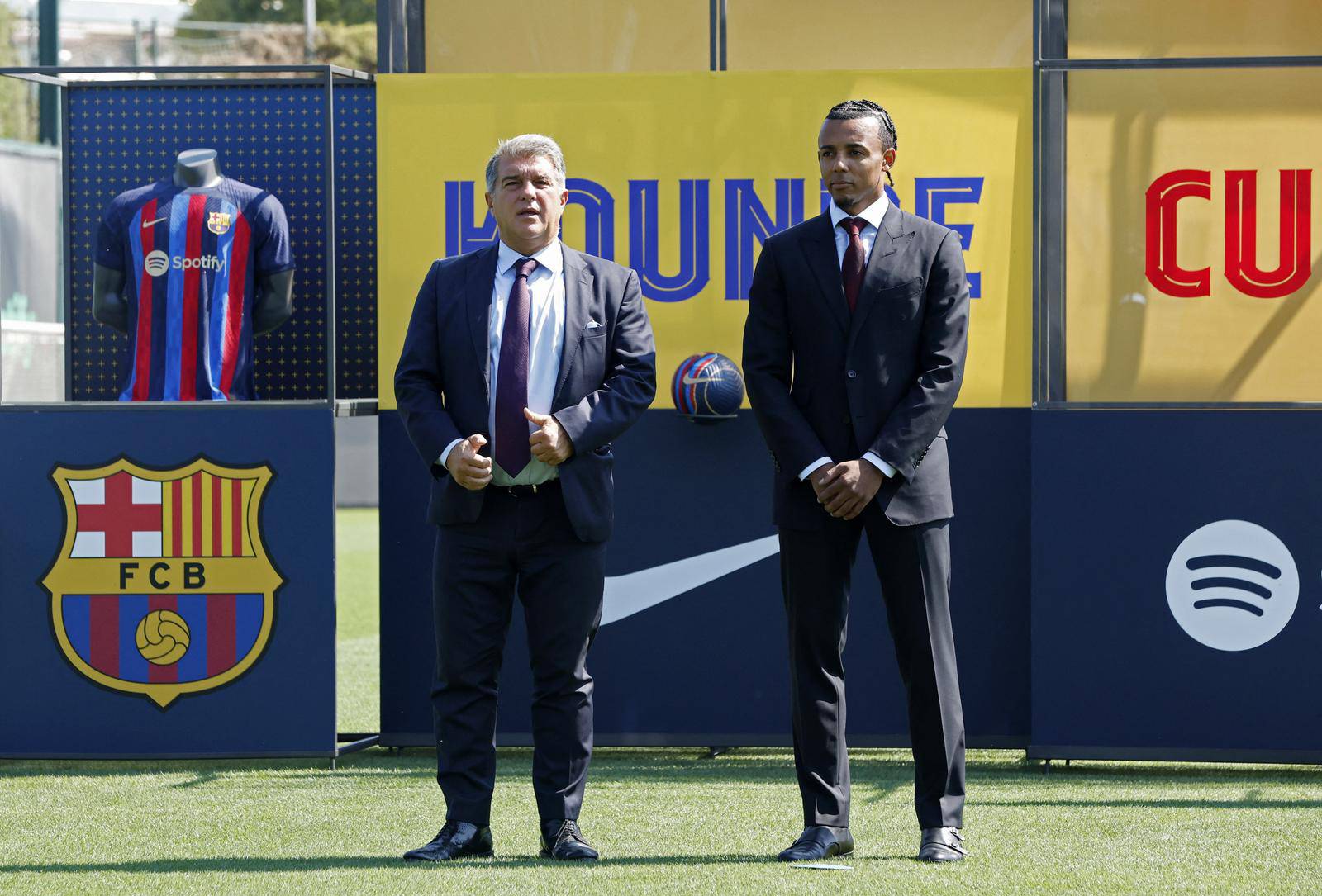 FC Barcelona unveil Jules Kounde
