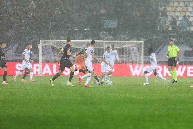 Utakmica između Rijeke i Sparte Prag u Konferencijskoj ligi prekinuta zbog kiše