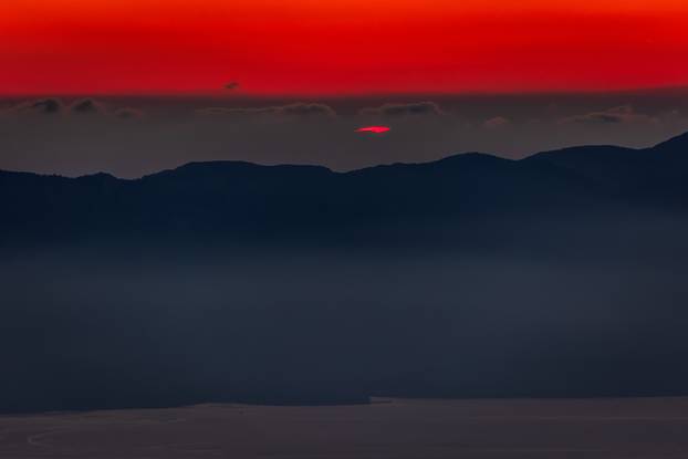 Biokovo  -  Zalaz sunca promatran sa vrhova Biokova 1100m/nm