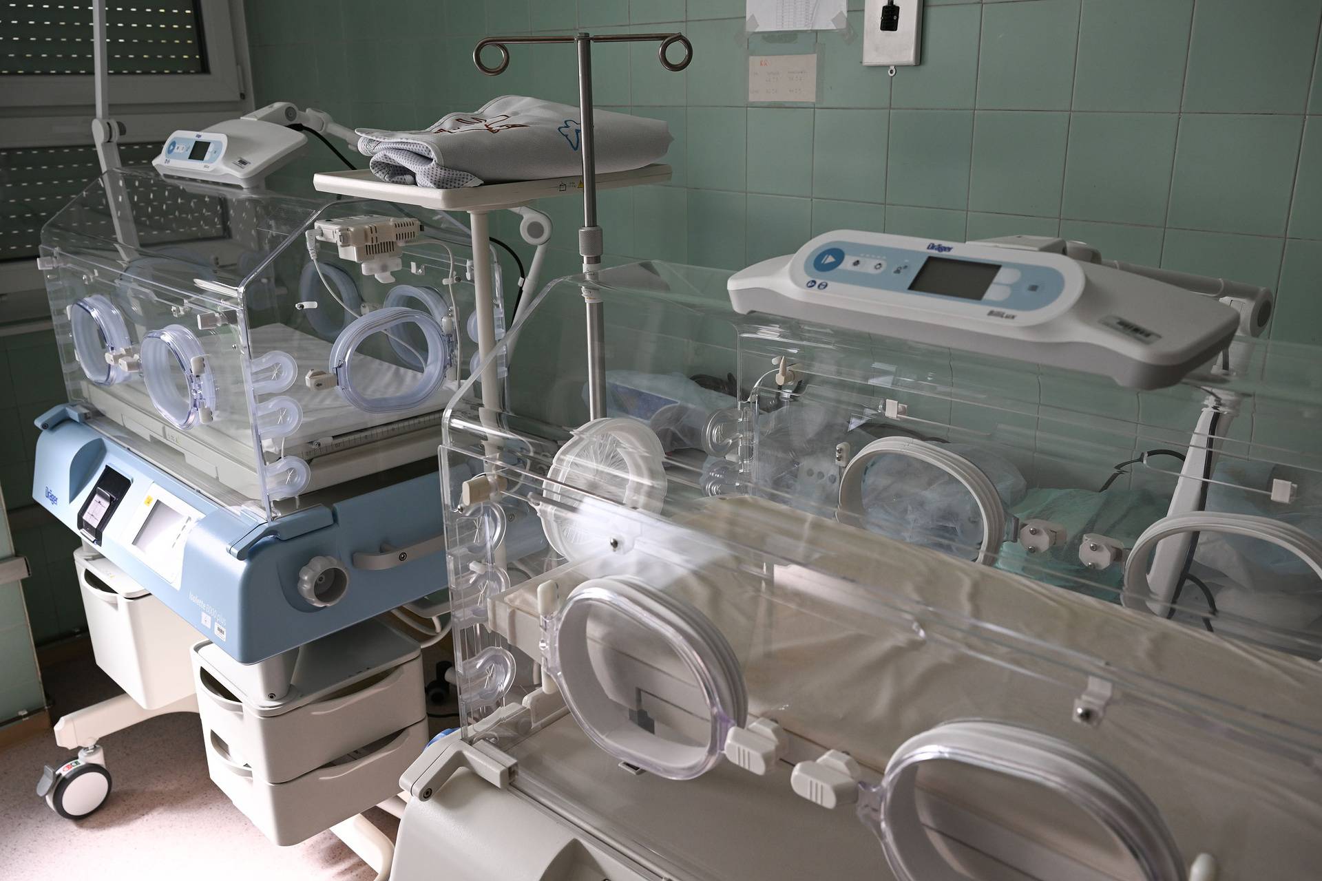 PBZ grupa donirala više od 66 tisuća eura  neonatološkom odjelu karlovačke bolnice