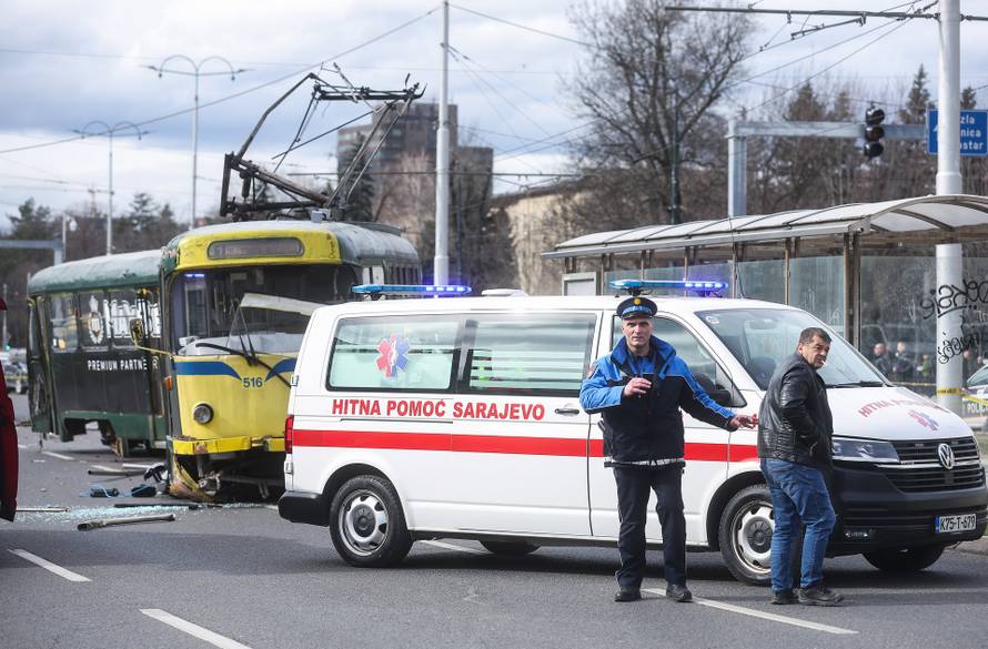 Sarajevo: Tramvaj iskočio iz tračnica u središtu grada