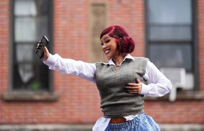 Cardi B objavila kako čeka 4. dijete. Novi partner vratio joj vjeru u ljubav: 'Sretna sam...'