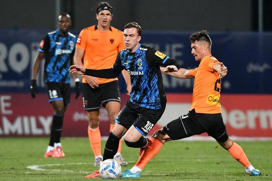 DOZNAJEMO Evo zbog čega se zakomplicirao transfer Belcara u Dinamo. Ovo su detalji posla