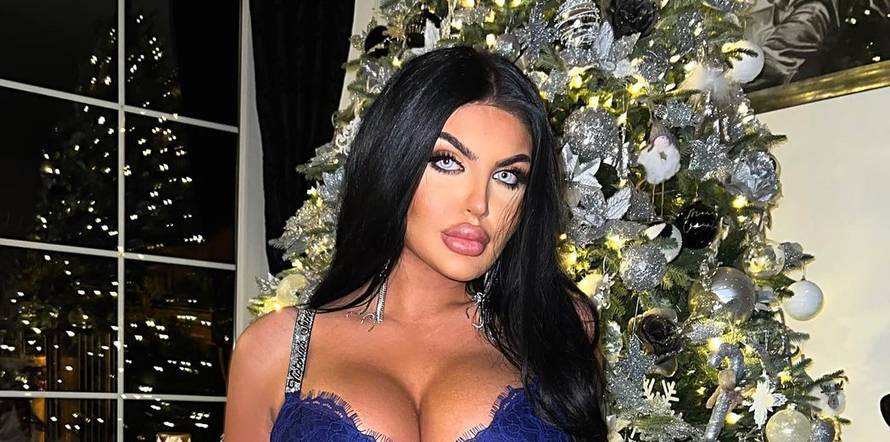 Navijačica Magdalena Keškić u donjem rublju za blagdane