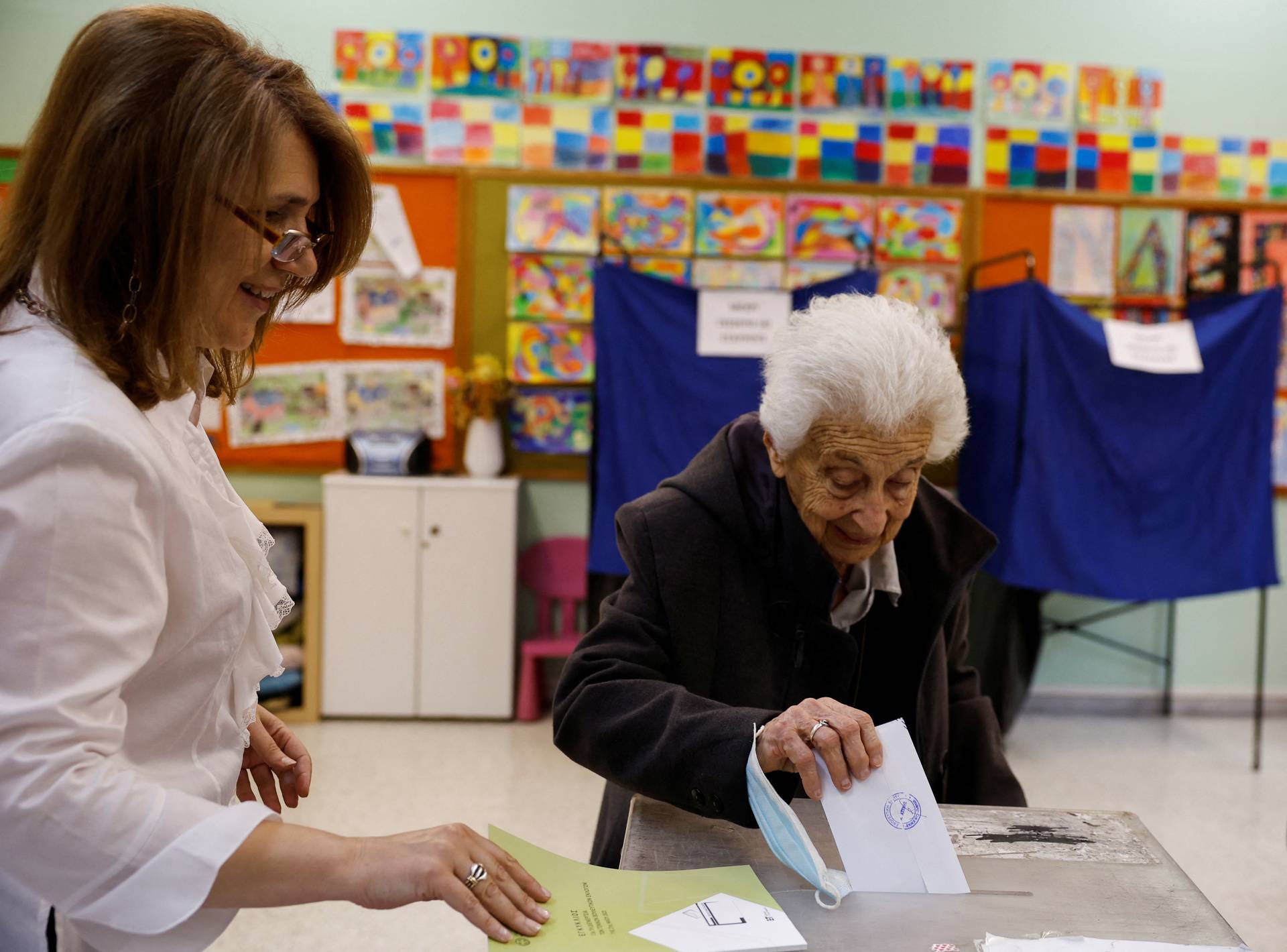 Greece holds parliamentary election