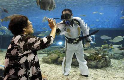Obilježio godišnjicu Elvisove smrti u akvariju na Filipinima