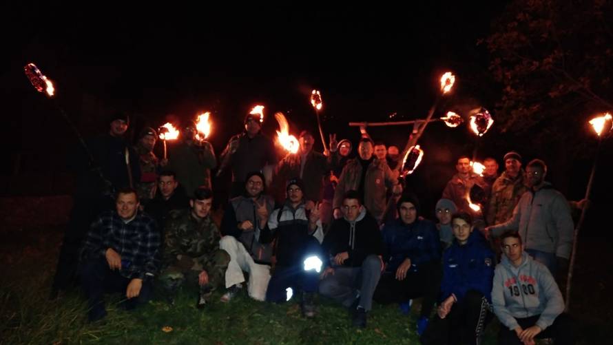 Plamteće kugle na brdu kao znak da Grad heroj živi vječno