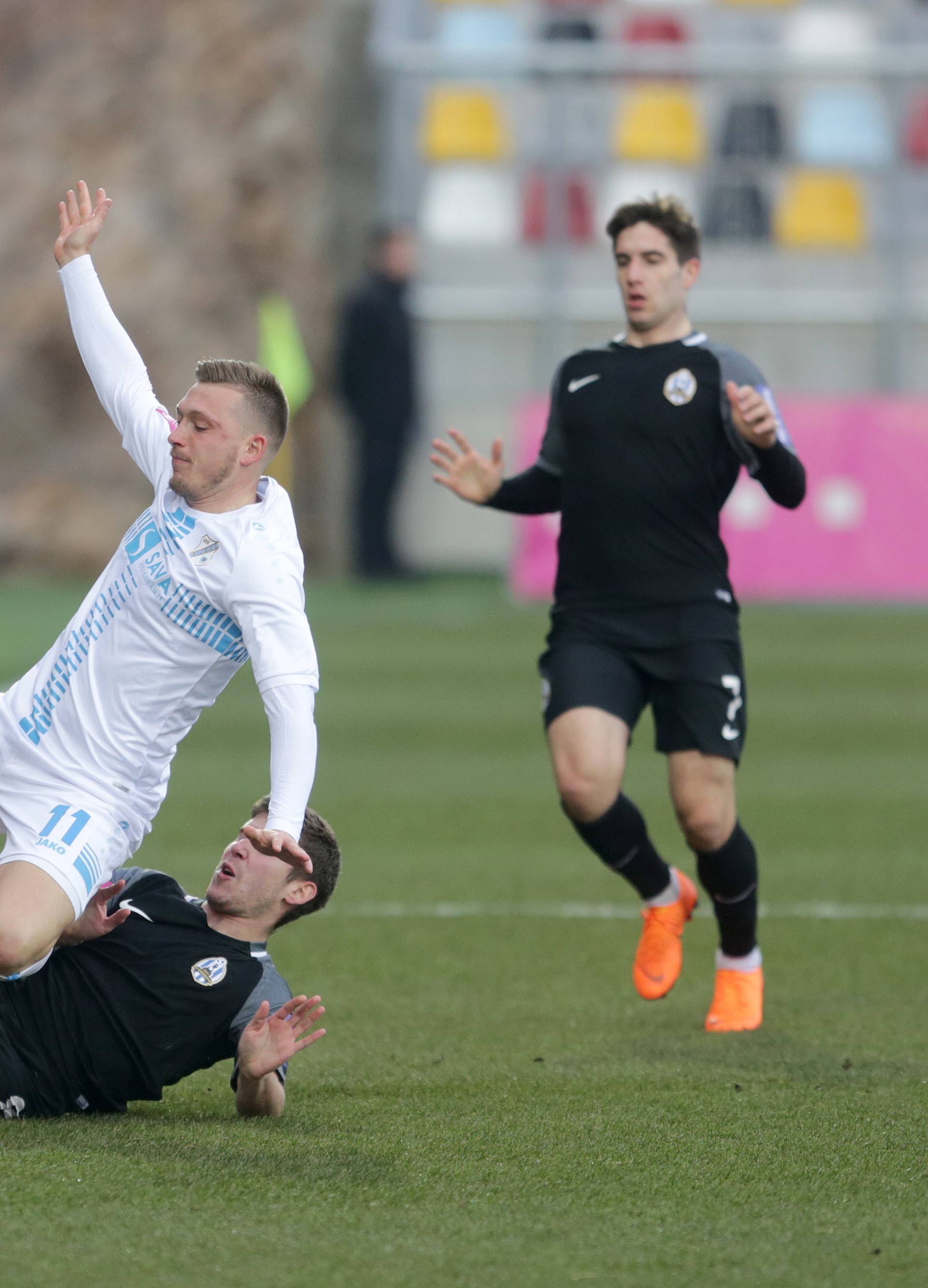 HNK Rijeka -  NK Lokomotiva