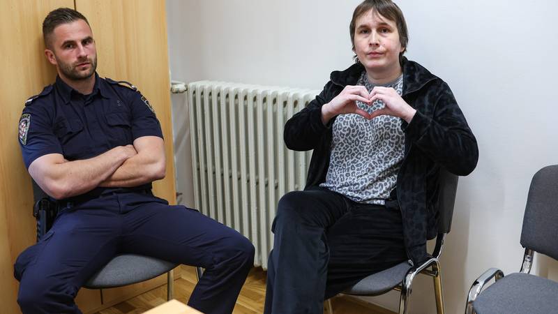 Drama pred sudom: Hranjec se bacala pri dovođenju na sud, tvrdi da je nisu odveli liječniku