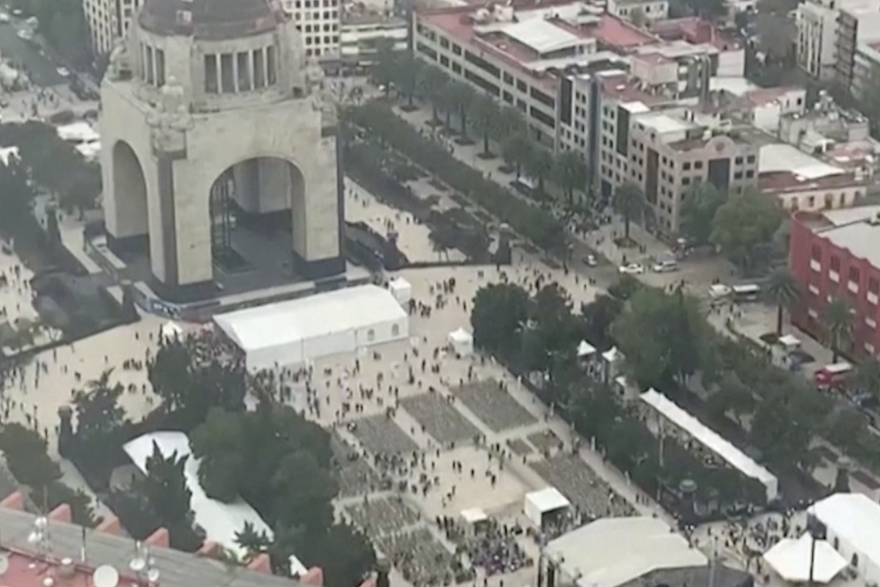 Potres pogodio Meksiko, iznenadio glavni grad