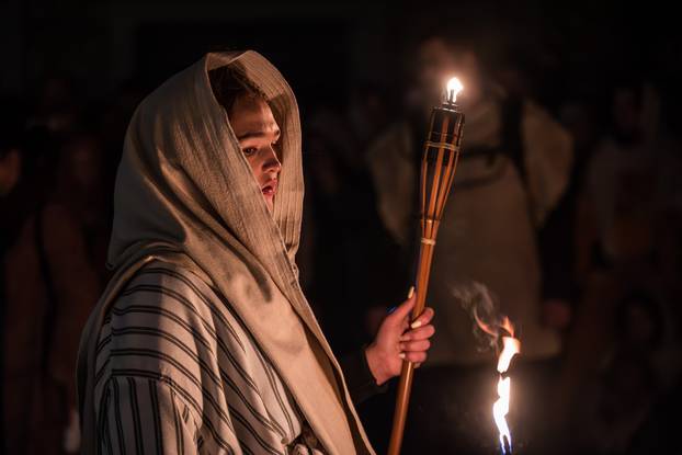 Imotski: Uprizorenje 24. Žive slike Muke Isusove