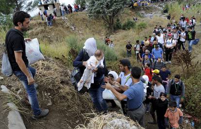 Civilizacijska kriza: Pljačkaju i udaraju iznemogle izbjeglice 