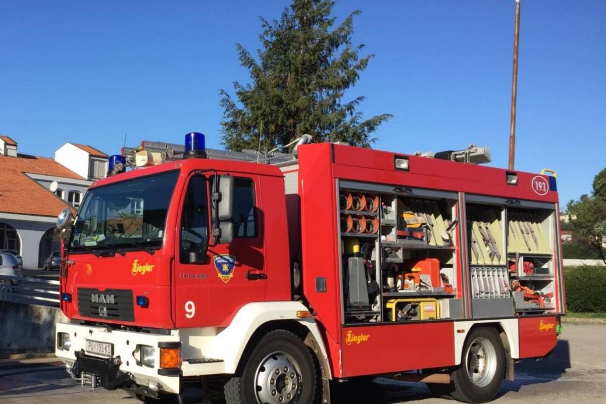 Žena (84) je smrtno stradala u požaru: Palili korov kod Slunja
