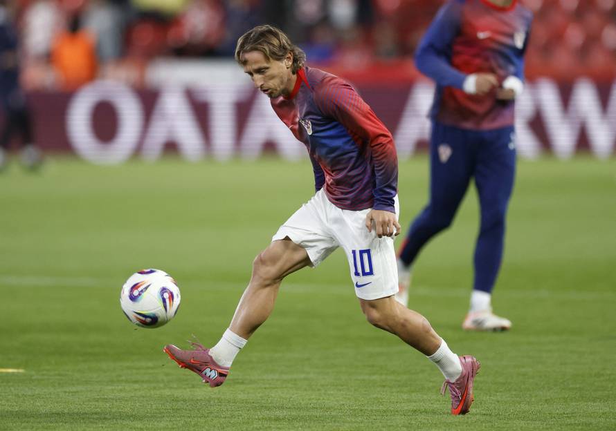 FIFA World Cup - UEFA Qualifiers - Group L - Czech Republic v Croatia