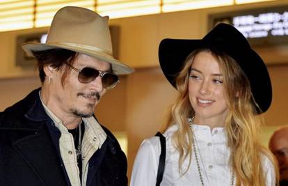 Stalno pije i tulumari: Johnny Depp i Amber pred razvodom?