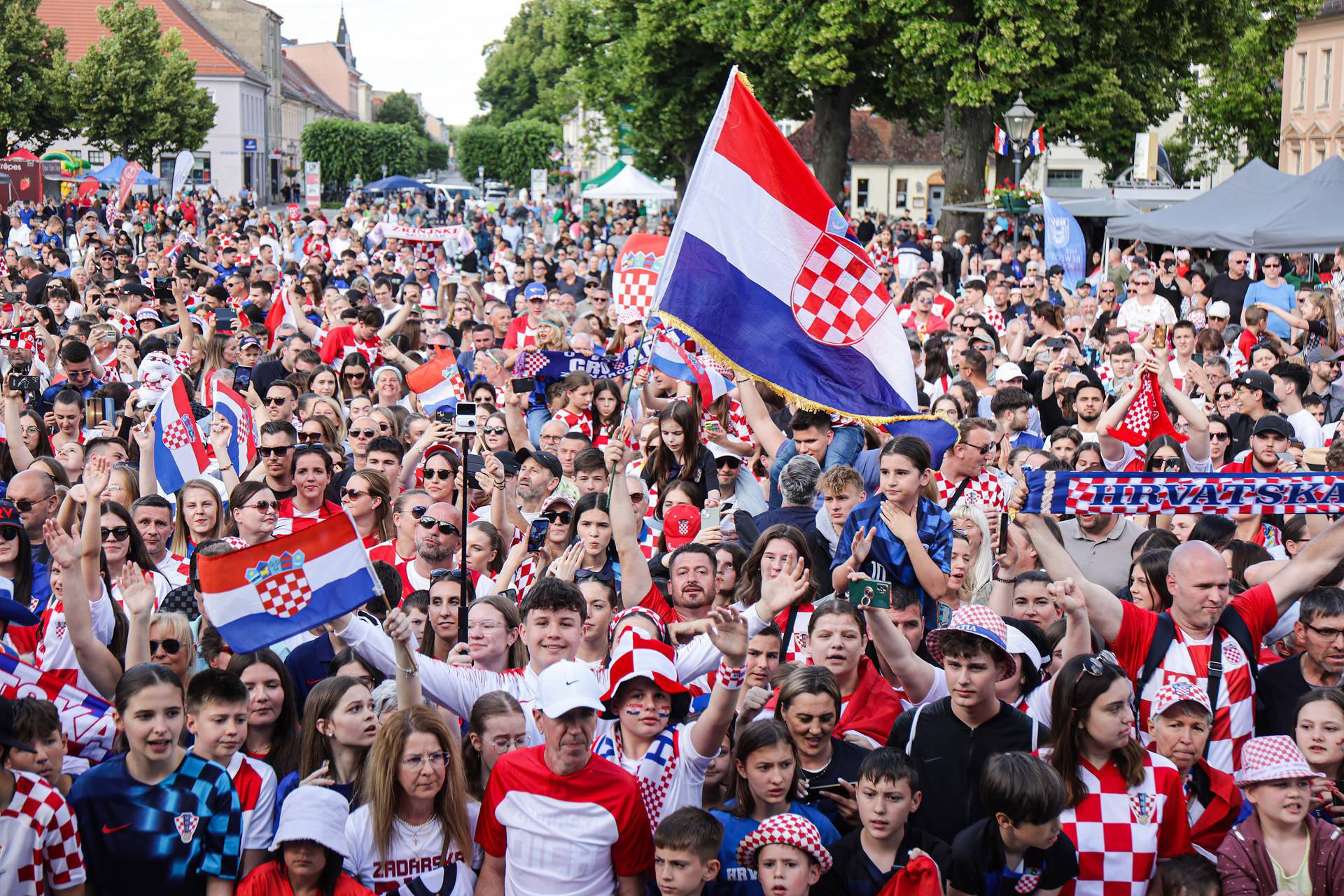 Neuruppin je spreman za dolazak Vatrenih