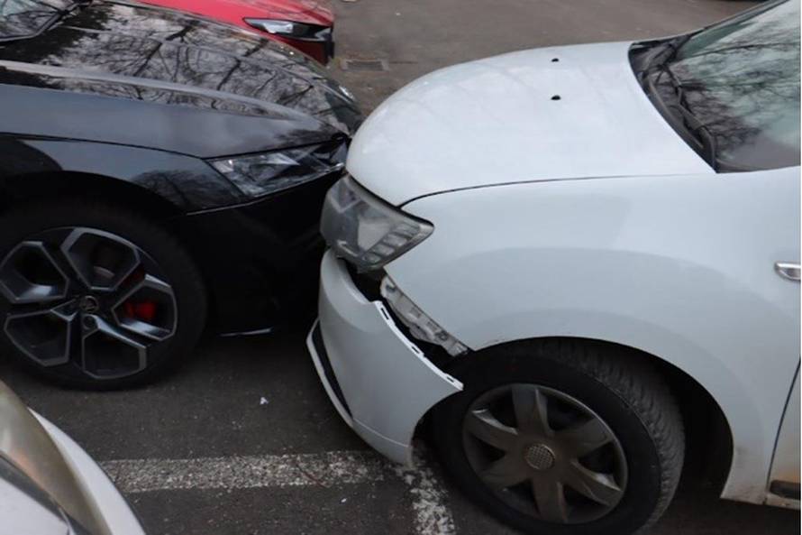 Pljačkao trgovine u Zagrebu pa poznaniku maznuo ključeve i Dacijom se zabio u BMW!