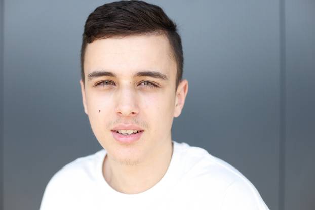 Zagreb: Osamnaestogodišnji Ivan skuplja donacije za liječenje tumora na mozgu