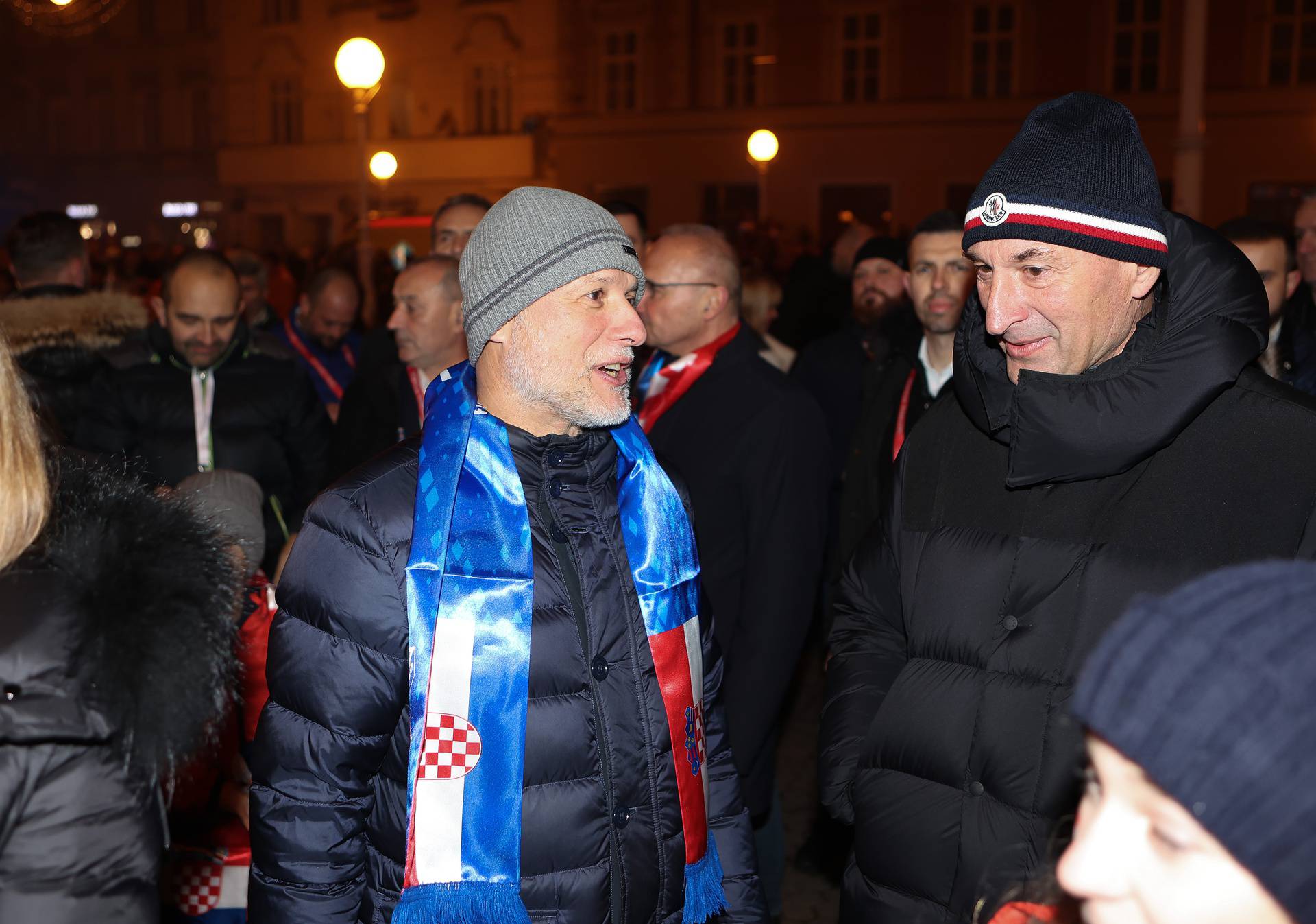 Zagreb: Plenković sa sinom, Jandroković i ostali dočekali brončane reprezentativce