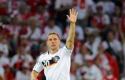 L. Podolski donio pobjedu Nijemcima na startu Eura