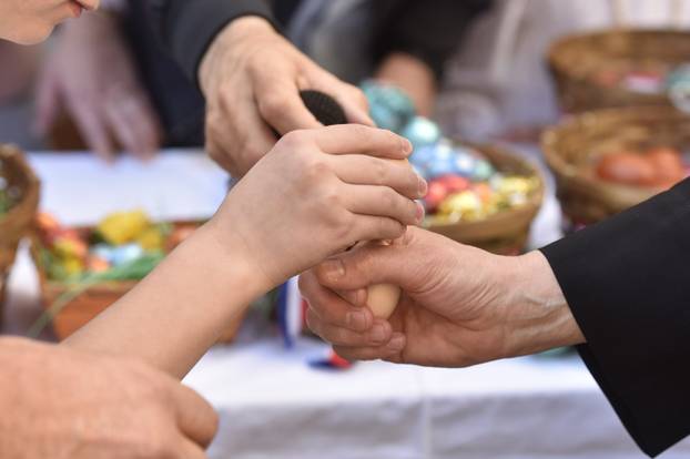 Vodice: 13. Tradicionalni turnir u tucanju jaja