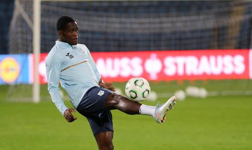 Tko je Englez koji je Rijeci donio 400.000 eura? Samoprozvani je burger majstor i cijeni HNL