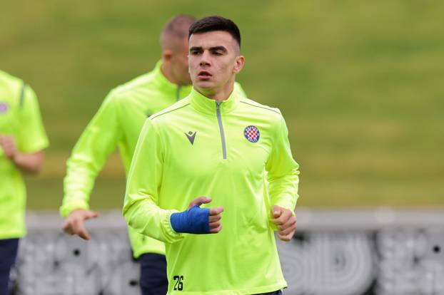 Nyon: Trening nogometaša Hajduka uo?i sutrašnje  polufinalne utakmice Lige prvaka mladih 