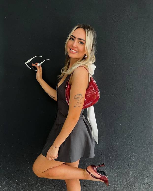 FOTO U Braku na prvu nije bilo sreće za nju! Kristina pokazala kako izgleda u bikiniju: 'Model'