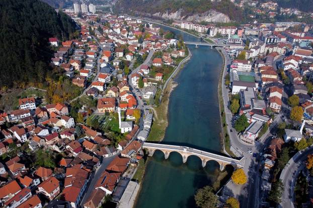 Stari most u Konjicu na rijeci Neretvi smatra se točkom gdje se Hercegovina spaja s Bosnom