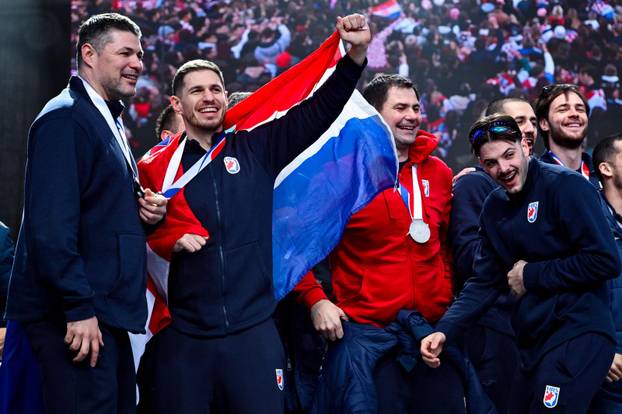 Zagreb: Hrvatska rukometna reprezentacija stigla na svečani doček na Trgu bana Josipa Jelačića