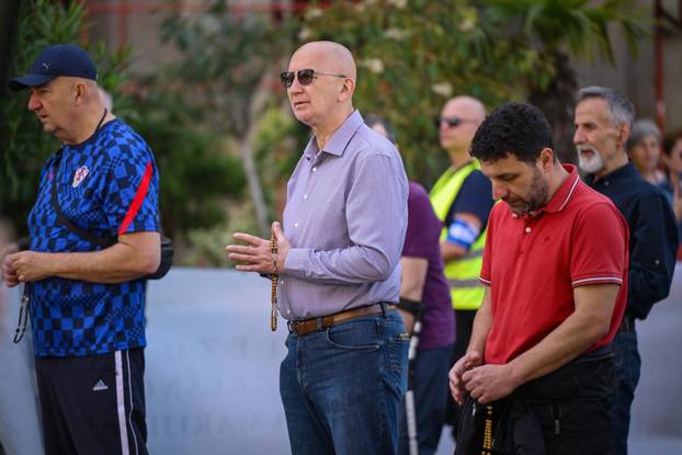 Zagreb: Mu&scaron;ka molitva krunice