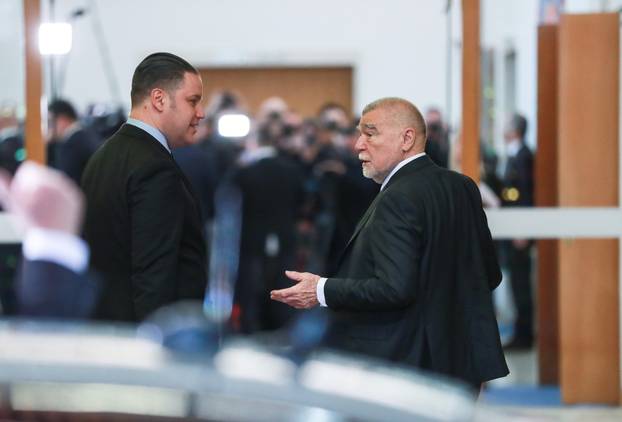 Zagreb: Dolazak uzvanika za inauguraciju Zorana Milanovića