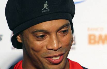 I službeno šesti klub u karijeri: Ronaldinho u Atletico Mineiru