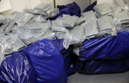 Kod Napulja zaplijenili kokain vrijedan 10 milijuna eura