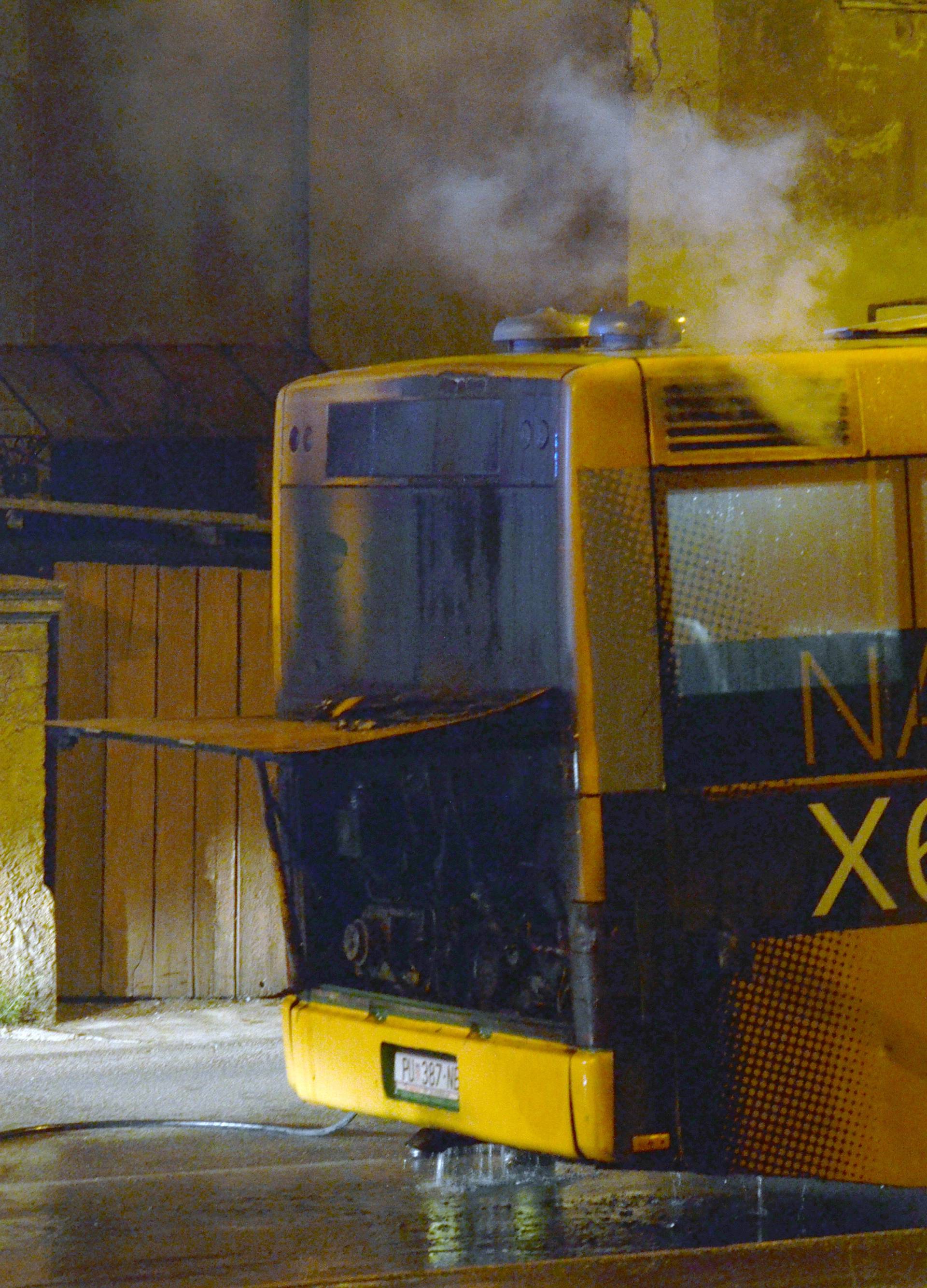 Zapalio se gradski autobus u Puli, srećom nema ozlijeđenih