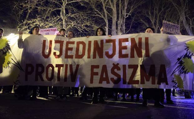 Zagreb: Održan jubilarni 10. Noćni marš za prava žena "Žene – kičma otpora"