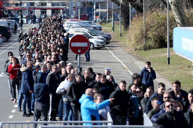 Zagreb: PoÄela prodaja ulaznica za osminu finala Europske lige izmeÄu Dinama i Benfice