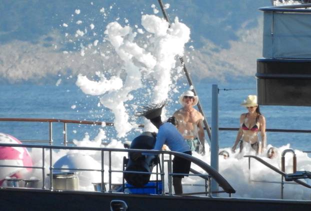 Jeff Bezos i Lauren Sanchez priredili raskošnu pjena-zabavu kod Cresa uoči vjenčanja u Veneciji