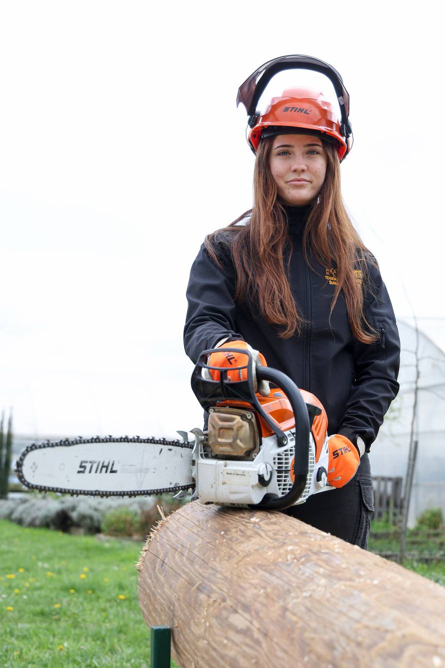 Virovitica: Matea Rodić, jedina djevojka u razredu šumarskih tehničara