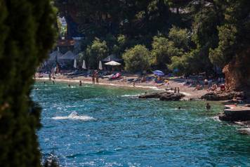 Bol: Plaža Kotlina