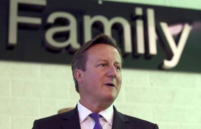 Britanski premijer tvrdi da se ne koristi offshore fondovima