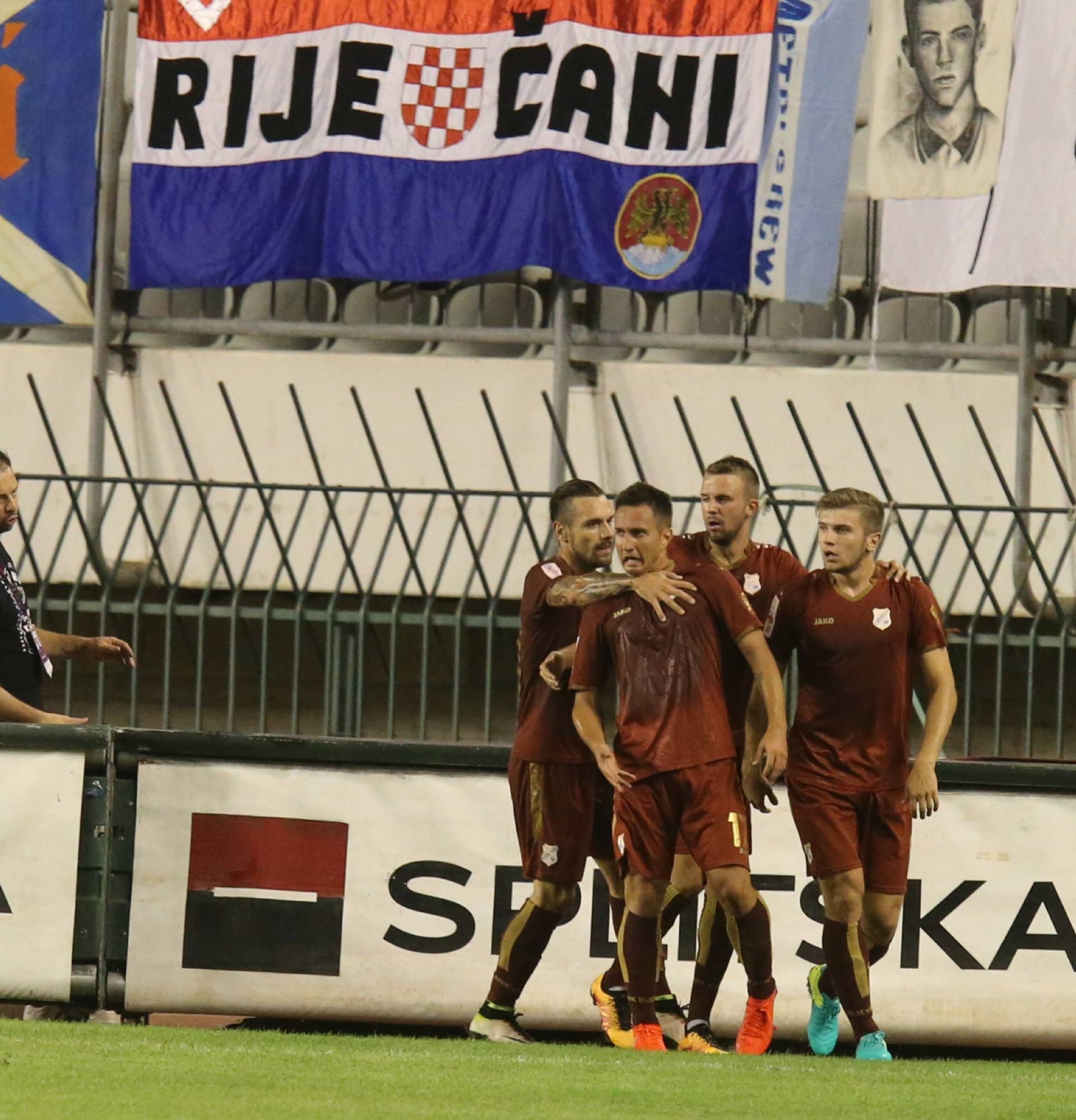 Ta kobna Rijeka: Kek srušio i Pušnika, Hajduk opet izgubio