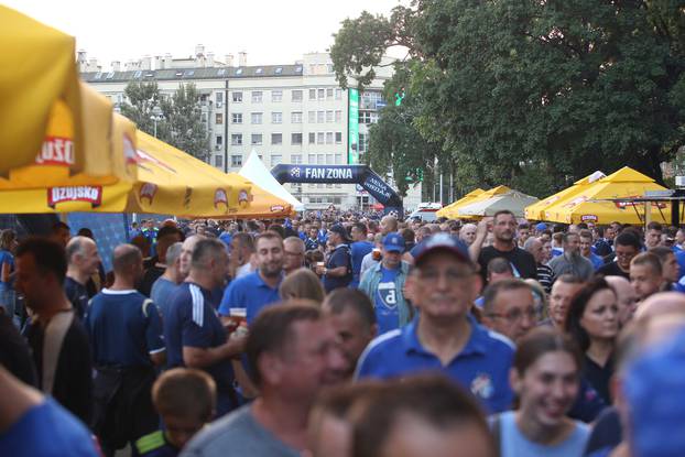 Zagreb: Odlična atmosfera navijača Dinama uoči susreta s Bodo/Glimtom 