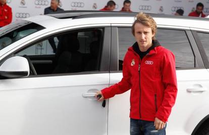 Luka Modrić od Real Madrida dobio sat koji vrijedi 30.000 €