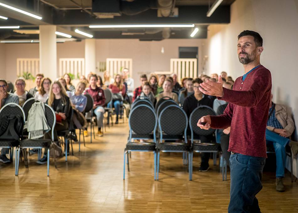 Algebra nudi besplatno karijerno savjetovanje za maturante