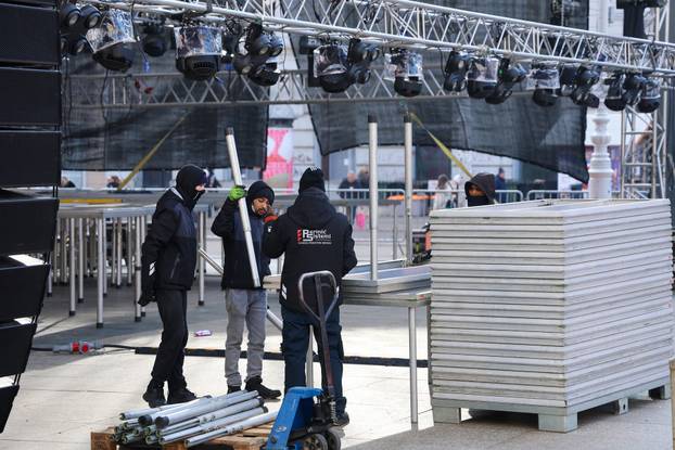 Zagreb: Pozornica za doček Nove godine polako dobiva svoj konačan izgled